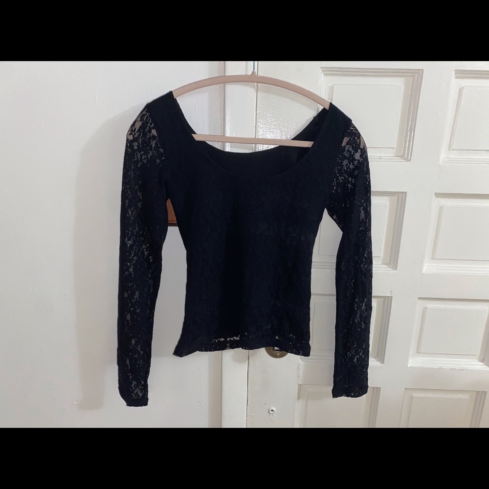 Laced Top - Picture 2 of 3